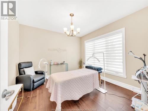 3916 Lasalle Woods Boulevard, Lasalle, ON - Indoor Photo Showing Bedroom