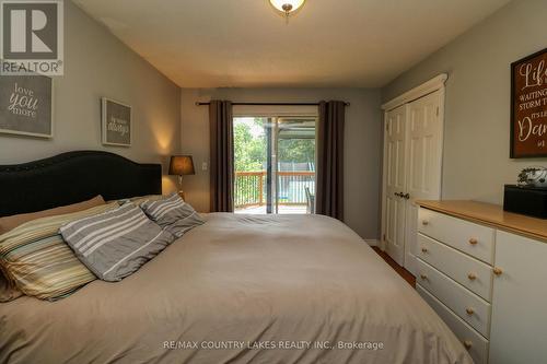 39 Greenwood Crescent, Kawartha Lakes, ON - Indoor Photo Showing Bedroom