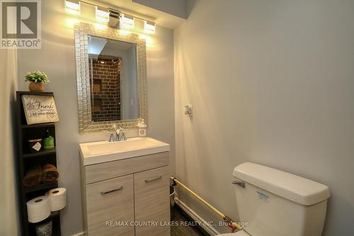 39 Greenwood Crescent, Kawartha Lakes, ON - Indoor Photo Showing Bathroom