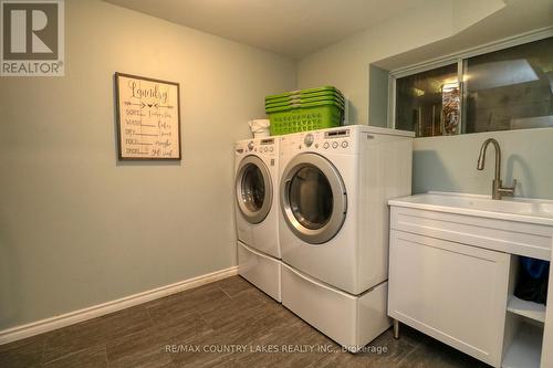 39 Greenwood Crescent, Kawartha Lakes, ON - Indoor Photo Showing Laundry Room