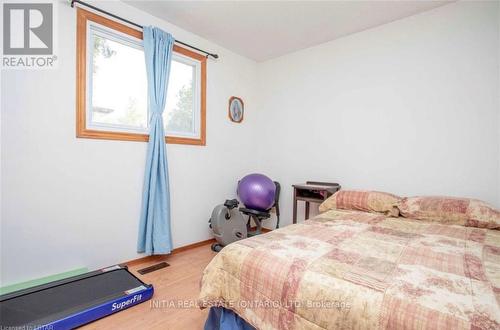 78 Lysanda Court, London, ON - Indoor Photo Showing Bedroom