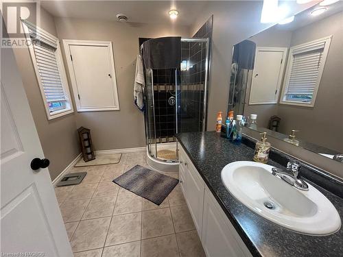 37 Dirstien Street S, Elmwood, ON - Indoor Photo Showing Bathroom