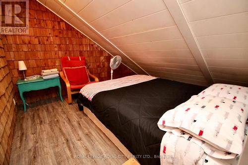 82 Mcivor Drive, Northern Bruce Peninsula, ON - Indoor Photo Showing Bedroom