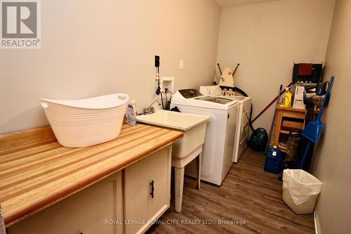 82 Mcivor Drive, Northern Bruce Peninsula, ON - Indoor Photo Showing Laundry Room