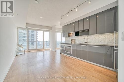 3502 - 115 Mcmahon Drive, Toronto (Bayview Village), ON - Indoor Photo Showing Kitchen