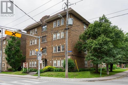 118 Vaughan Road, Toronto (Humewood-Cedarvale), ON - Outdoor With Facade