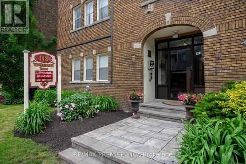 118 Vaughan Road, Toronto (Humewood-Cedarvale), ON - Outdoor