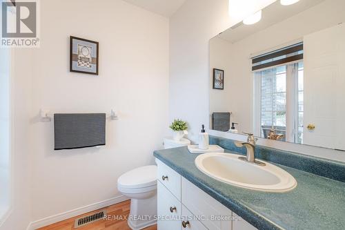 204 Country Club Drive, Guelph (Waverley), ON - Indoor Photo Showing Bathroom