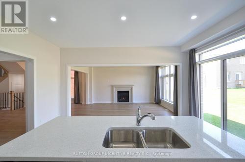 40 Big Canoe Drive, Georgina, ON - Indoor Photo Showing Kitchen With Double Sink