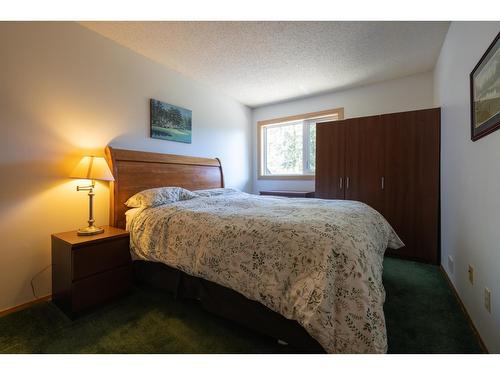 213 - 5369 Fernie Ski Hill Road, Fernie, BC - Indoor Photo Showing Bedroom