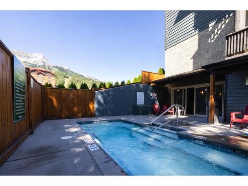 213 - 5369 Fernie Ski Hill Road, Fernie, BC - Outdoor With In Ground Pool