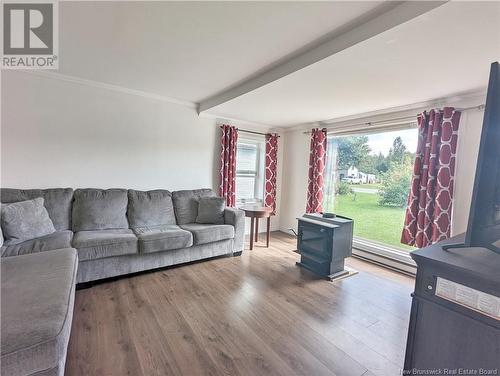 848 Saint-Joseph Boulevard, Saint-Léolin, NB - Indoor Photo Showing Living Room