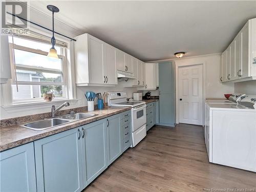 848 Saint-Joseph Boulevard, Saint-Léolin, NB - Indoor Photo Showing Kitchen With Double Sink