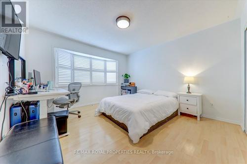 99 Mondeo Drive, Toronto (Dorset Park), ON - Indoor Photo Showing Bedroom