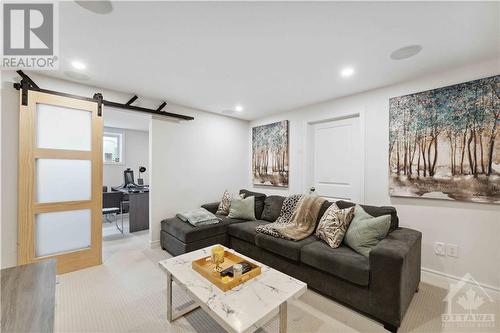 13 Brixton Way, Ottawa, ON - Indoor Photo Showing Living Room