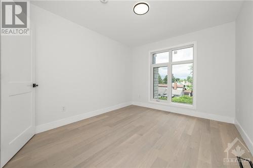 8 Melville Drive, Ottawa, ON - Indoor Photo Showing Other Room