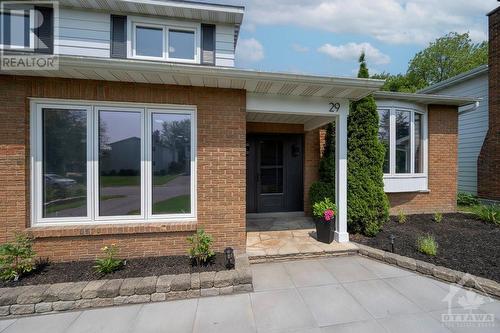 29 Woodhill Crescent, Ottawa, ON - Outdoor