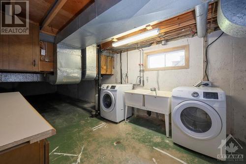 29 Woodhill Crescent, Ottawa, ON - Indoor Photo Showing Laundry Room