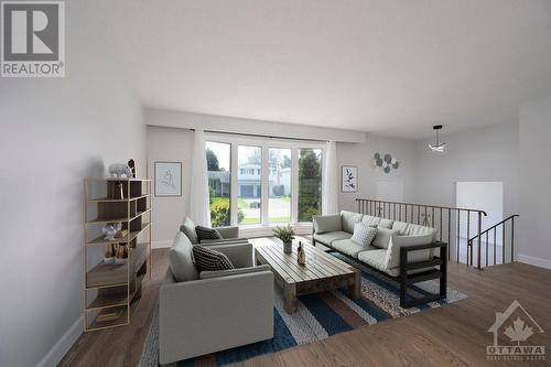 29 Woodhill Crescent, Ottawa, ON - Indoor Photo Showing Living Room