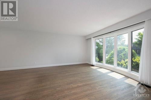 29 Woodhill Crescent, Ottawa, ON - Indoor Photo Showing Other Room