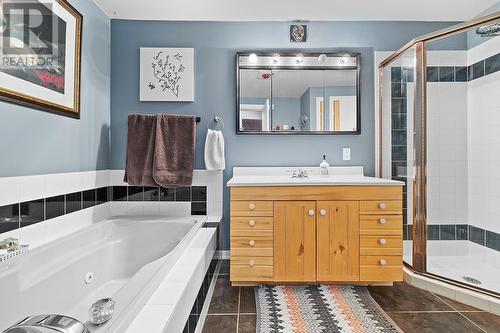 624 16Th  S Avenue, Creston, BC - Indoor Photo Showing Bathroom