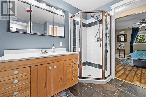 624 16Th  S Avenue, Creston, BC - Indoor Photo Showing Bathroom