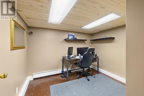 624 16Th  S Avenue, Creston, BC - Indoor