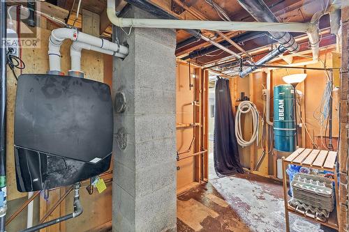 624 16Th  S Avenue, Creston, BC - Indoor Photo Showing Basement