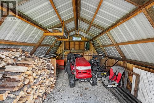 624 16Th  S Avenue, Creston, BC - Indoor Photo Showing Other Room