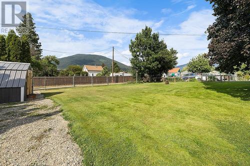 624 16Th  S Avenue, Creston, BC - Outdoor