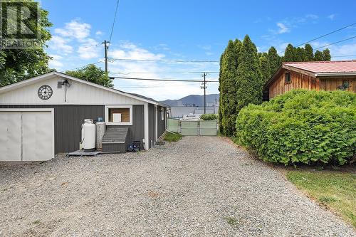 624 16Th  S Avenue, Creston, BC - Outdoor