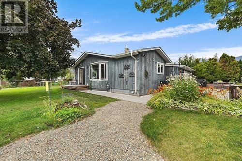 624 16Th  S Avenue, Creston, BC - Outdoor