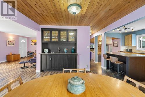 624 16Th  S Avenue, Creston, BC - Indoor Photo Showing Dining Room