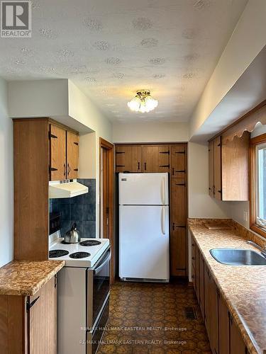 306 Gifford Drive, Peterborough (Ashburnham), ON - Indoor Photo Showing Kitchen