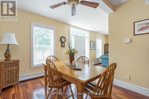 1897 10 Line N, Oro-Medonte, ON - Indoor Photo Showing Dining Room