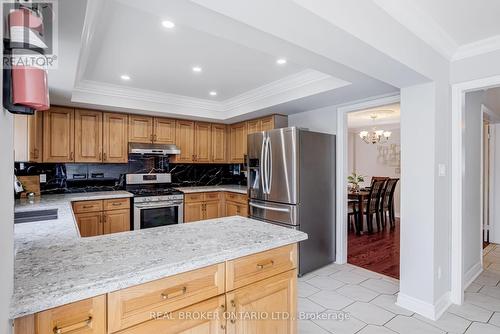 87 Taylorwood Avenue, Caledon (Bolton North), ON - Indoor Photo Showing Kitchen