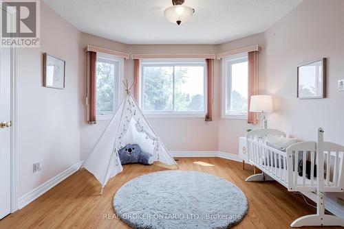 87 Taylorwood Avenue, Caledon (Bolton North), ON - Indoor Photo Showing Bedroom