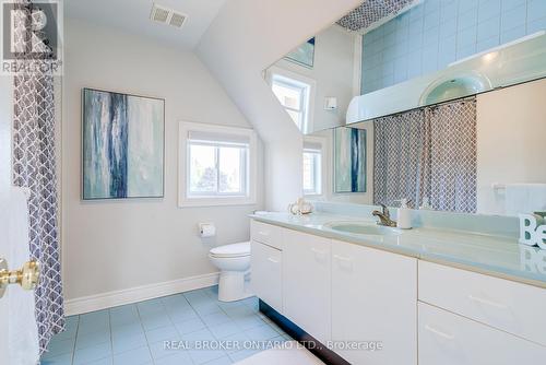 87 Taylorwood Avenue, Caledon (Bolton North), ON - Indoor Photo Showing Bathroom