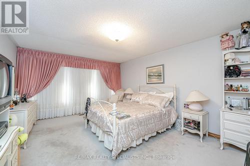 8 Ryckman Lane, Brampton (Toronto Gore Rural Estate), ON - Indoor Photo Showing Bedroom