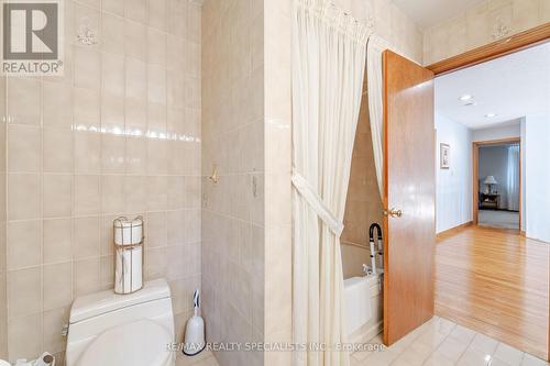 8 Ryckman Lane, Brampton (Toronto Gore Rural Estate), ON - Indoor Photo Showing Bathroom