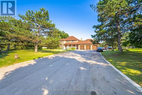 8 Ryckman Lane, Brampton (Toronto Gore Rural Estate), ON - Outdoor