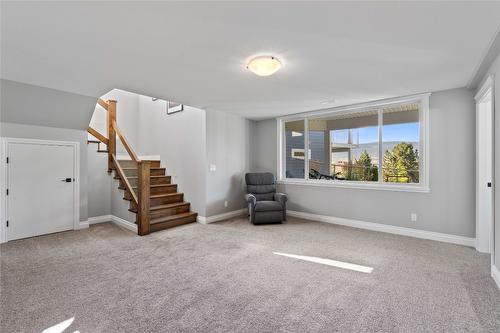 928 34 Avenue, Vernon, BC - Indoor Photo Showing Other Room