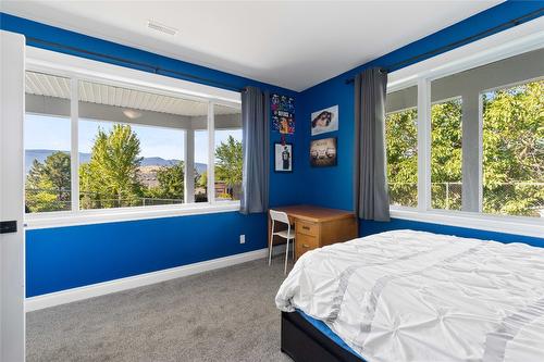 928 34 Avenue, Vernon, BC - Indoor Photo Showing Bedroom