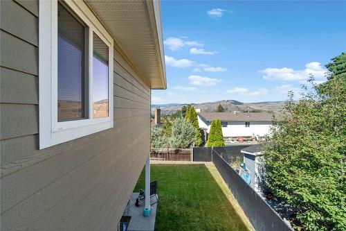 928 34 Avenue, Vernon, BC - Outdoor With Exterior