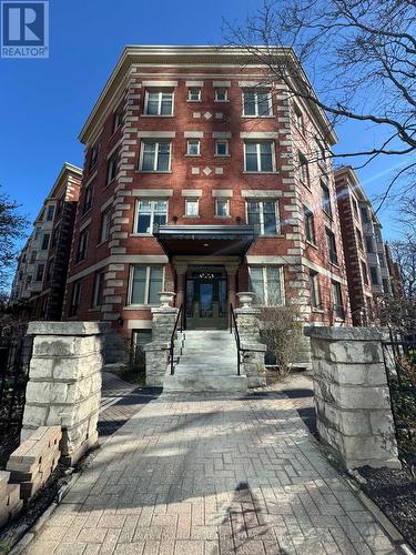 407 - 460 Wellington Street, London, ON - Outdoor With Facade