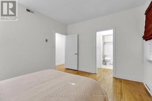 407 - 460 Wellington Street, London, ON - Indoor Photo Showing Bedroom