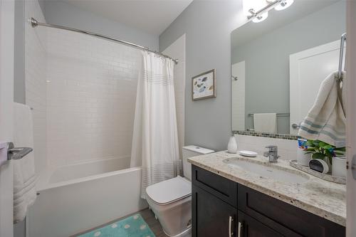 104 View Way, Penticton, BC - Indoor Photo Showing Bathroom