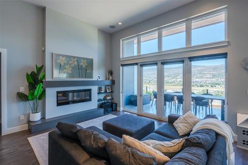 104 View Way, Penticton, BC - Indoor Photo Showing Living Room With Fireplace