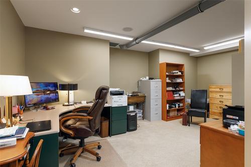 648 Denali Drive, Kelowna, BC - Indoor Photo Showing Office