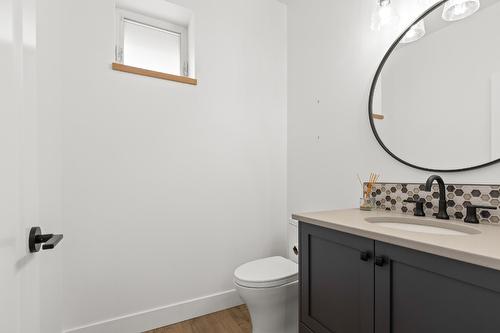 196 Summer Wood Drive, Kelowna, BC - Indoor Photo Showing Bathroom